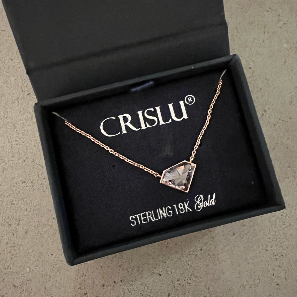 Crislu pendant necklace rose gold